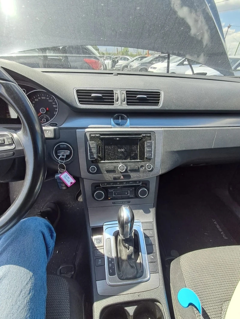 VW Passat 2.0 DSG, снимка 8 - Автомобили и джипове - 52191752