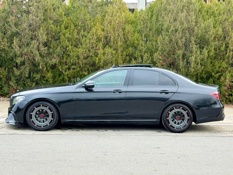 Mercedes-Benz E 220 9G Tronic, снимка 6 - Автомобили и джипове - 52857046