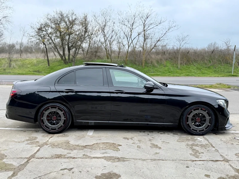 Mercedes-Benz E 220 9G Tronic, снимка 5 - Автомобили и джипове - 52857046