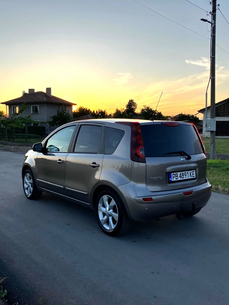 Nissan Note 1.6 Бензин, Facelift, снимка 4 - Автомобили и джипове - 52857265