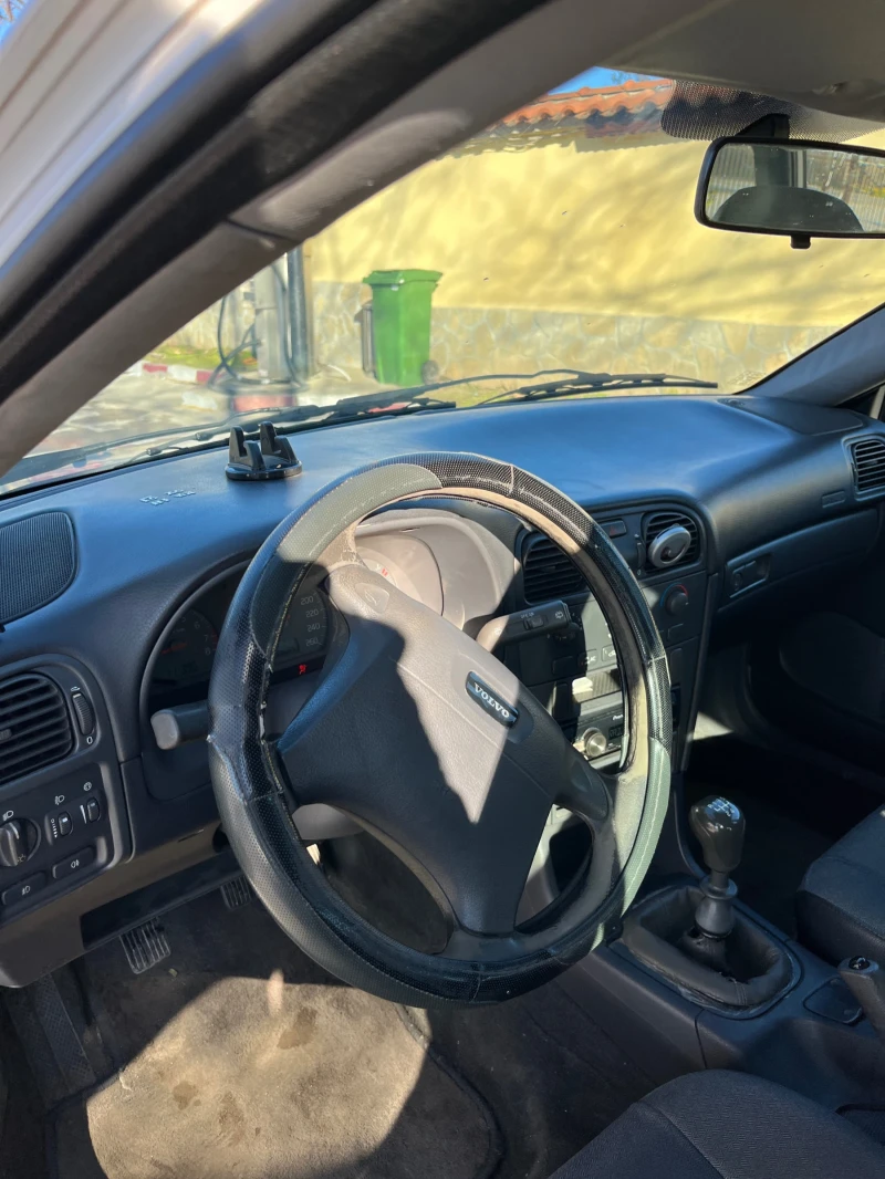 Volvo V40 1.6, снимка 7 - Автомобили и джипове - 52934666