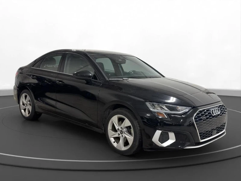 Audi A3 * Komfort * CARFAX * БЕЗ ПЪРВОНАЧАЛНА ВНОСКА, снимка 4 - Автомобили и джипове - 52959919