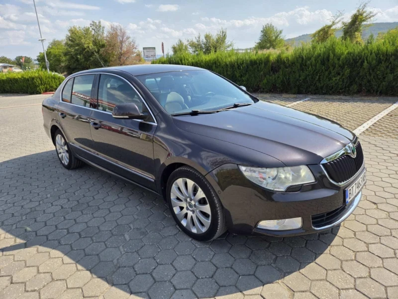 Skoda Superb 3.6 fsi 4x4, снимка 3 - Автомобили и джипове - 53181168