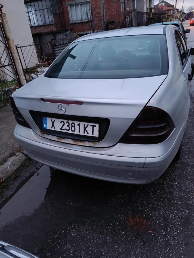 Mercedes-Benz C 200 W203, снимка 4 - Автомобили и джипове - 53204669
