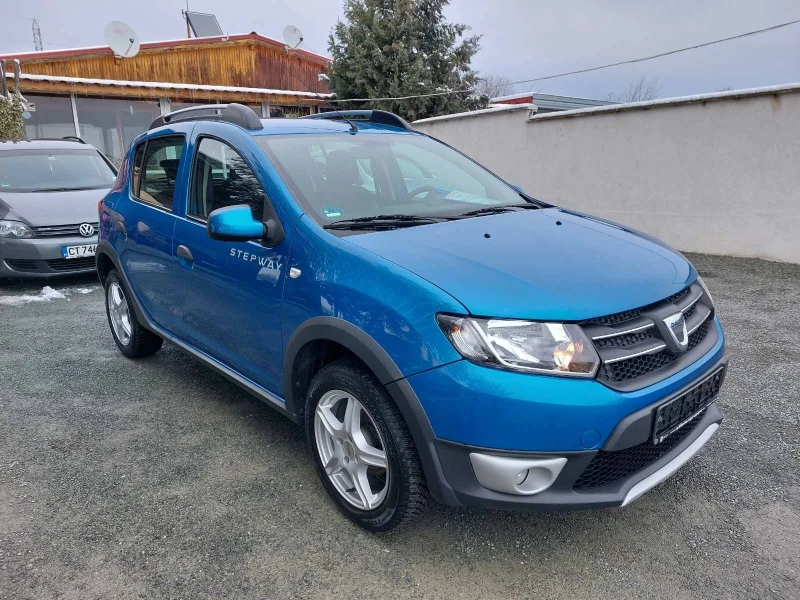 Dacia Sandero 1.5, 90кс, снимка 3 - Автомобили и джипове - 53339601
