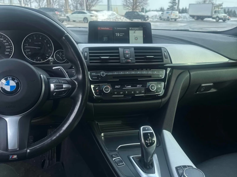 BMW 440 * xDrive * CARFAX * ПОДГРЕВИ * CARPLAY * ПАМЕТ, снимка 9 - Автомобили и джипове - 53434024