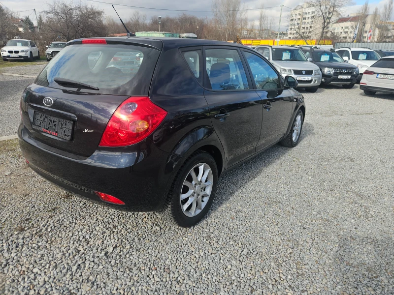 Kia Ceed, снимка 7 - Автомобили и джипове - 53440760