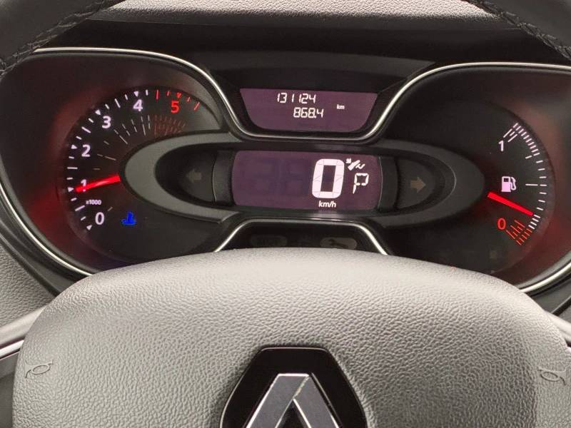 Renault Captur 1.5DCI АВТОМАТ * * * 131124км* * * , снимка 13 - Автомобили и джипове - 53471024
