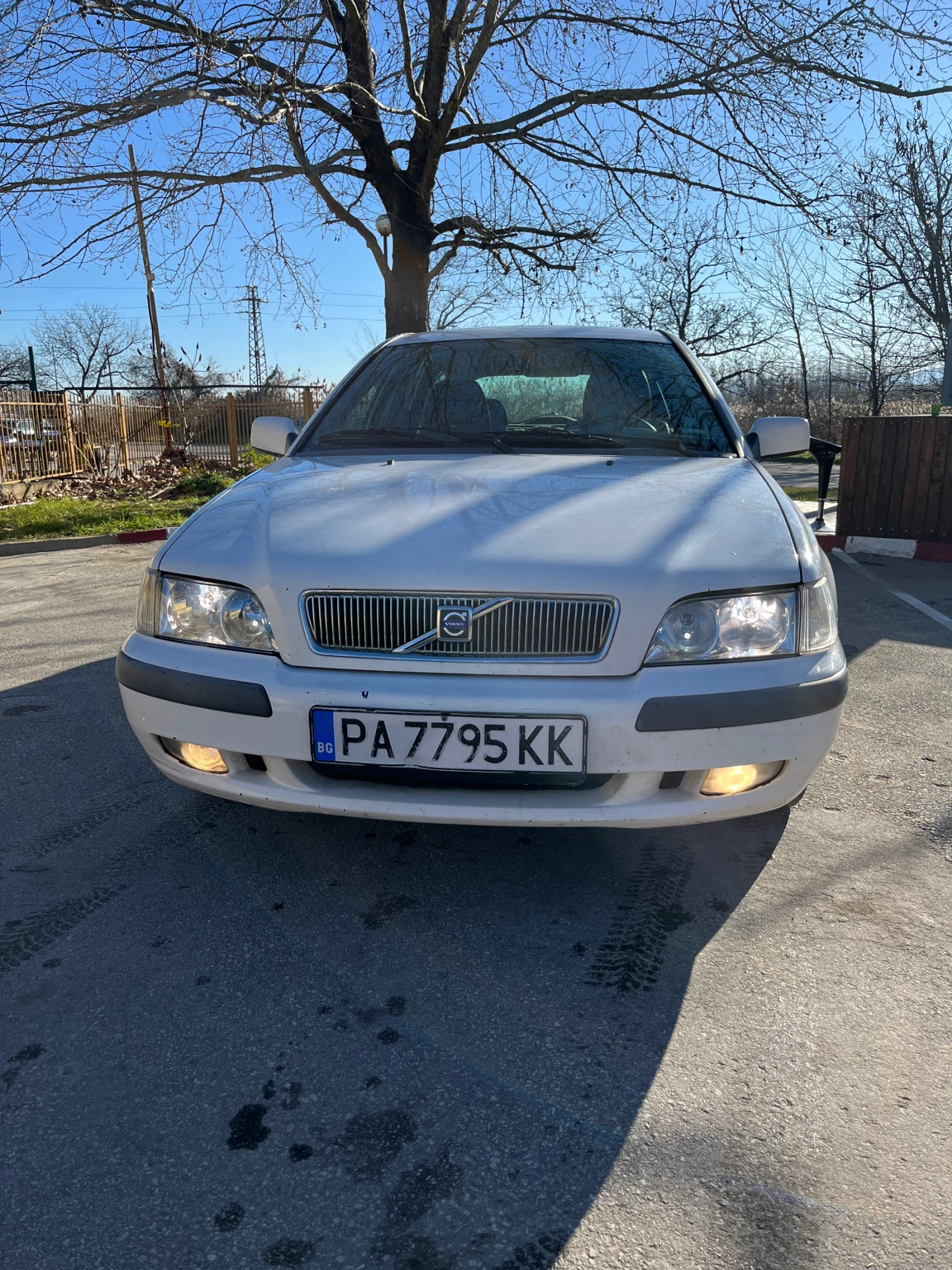 Volvo V40 1.6, снимка 1