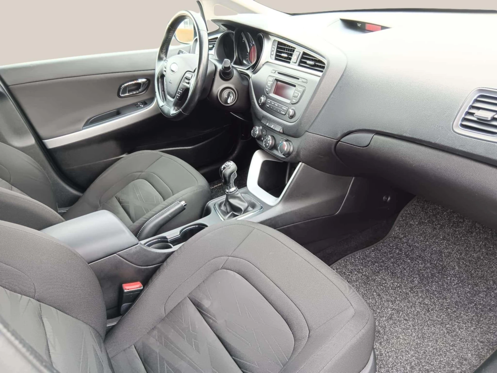 Kia Ceed 1.4 - изображение 9