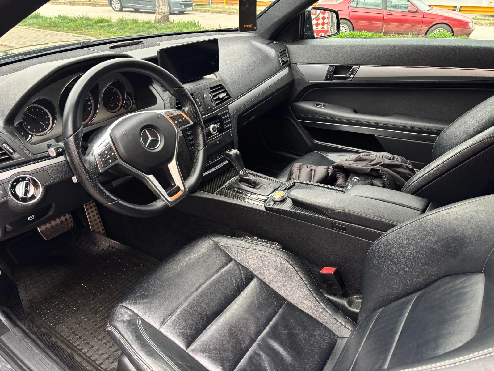 Mercedes-Benz E 350  - изображение 6
