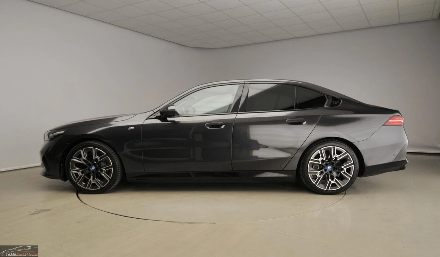 BMW i5 eDRIVE40/340HP/M-SPORTPACK/LED/NAVI/KLESS/240f - изображение 3