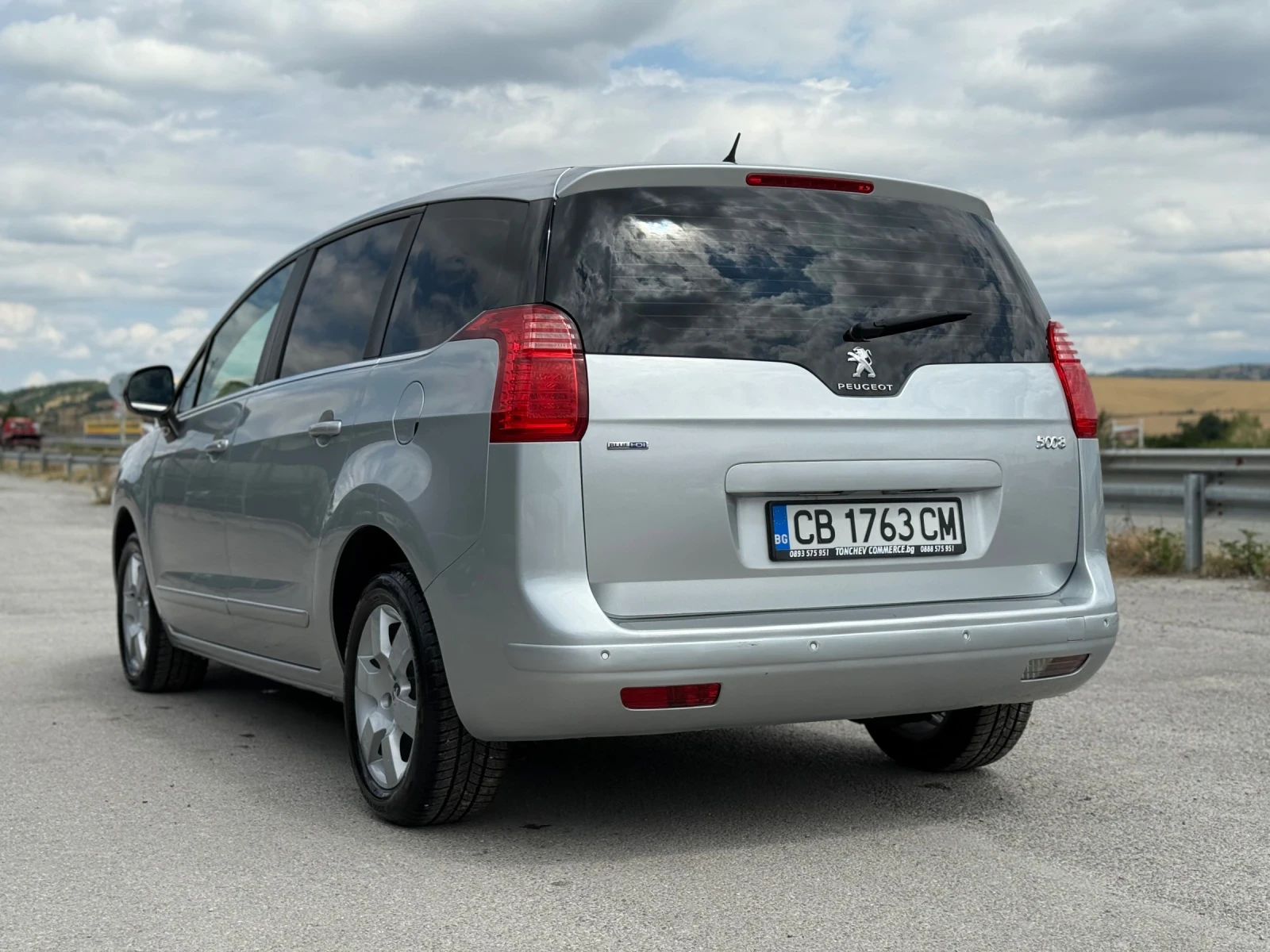 Peugeot 5008 1.6-BLUEHDI-6-speed-EURO-6B-PERFEKT - изображение 4