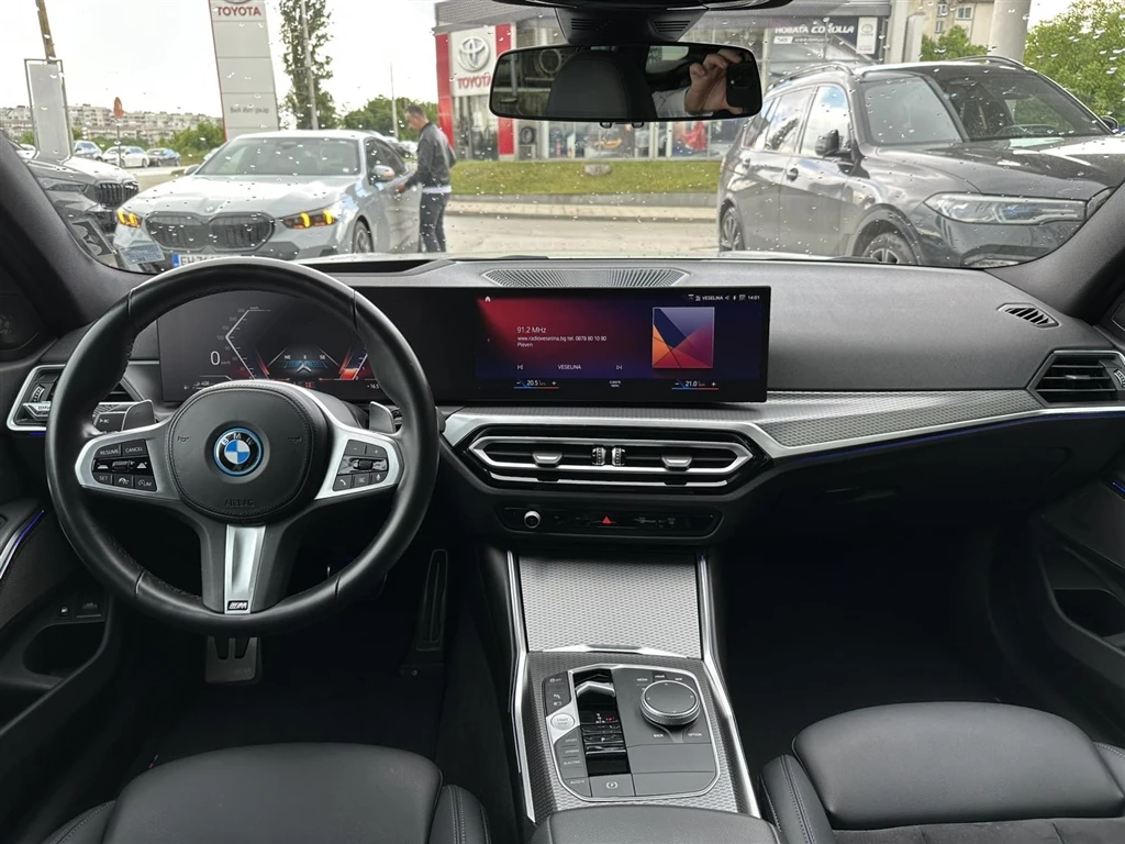 BMW 330 xDrive Туринг - изображение 7