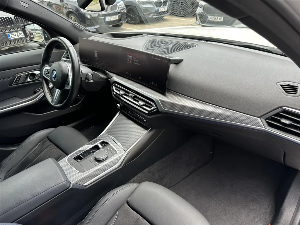 BMW 330 xDrive Туринг - изображение 8