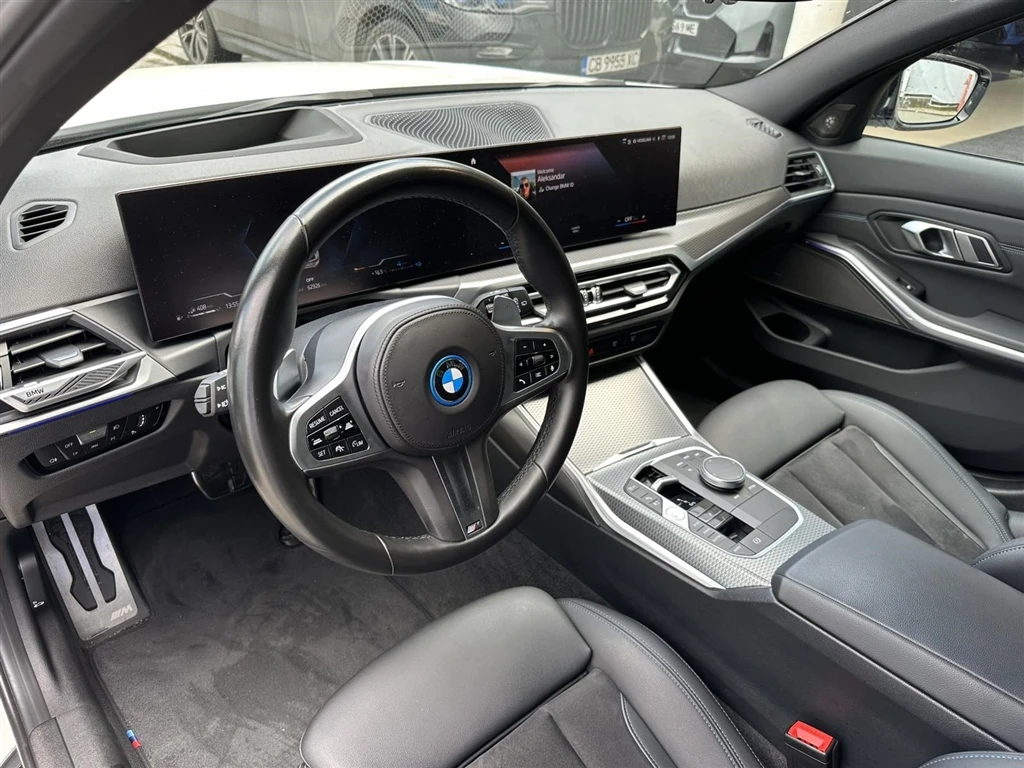 BMW 330 xDrive Туринг - изображение 6