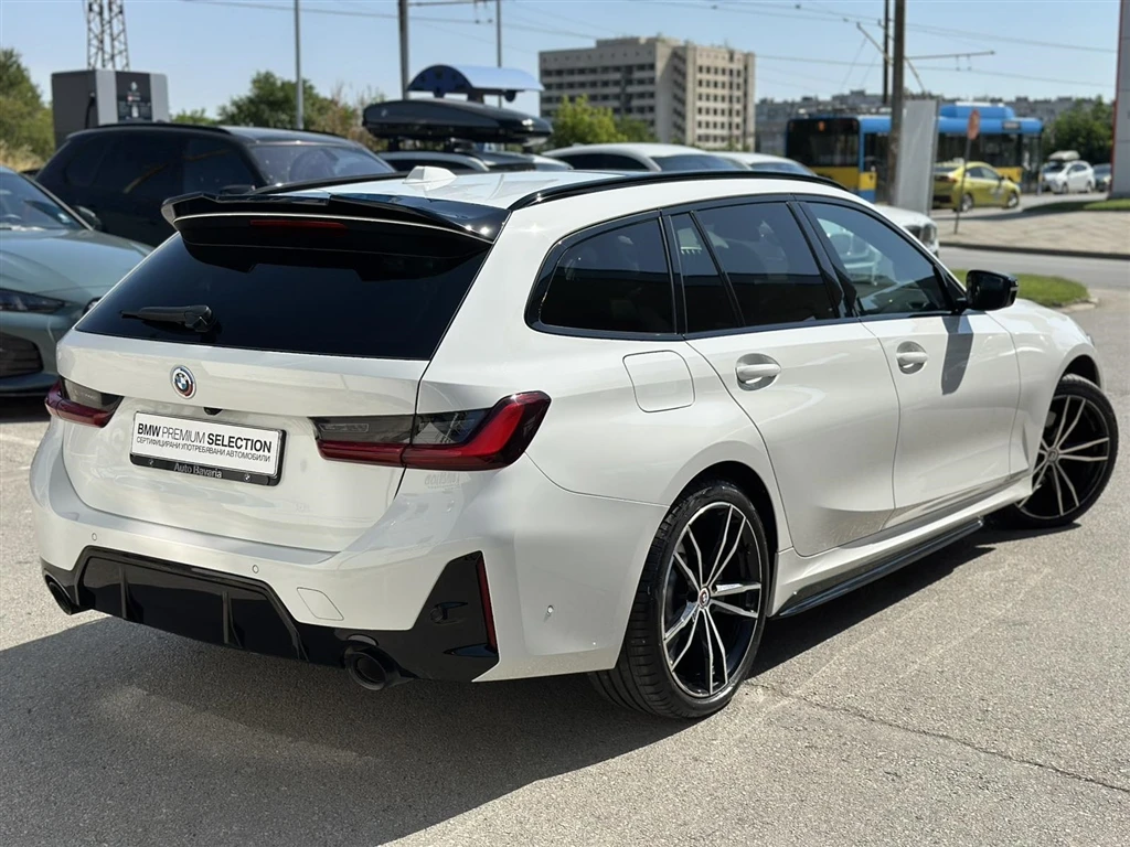 BMW 330 xDrive Туринг - изображение 2
