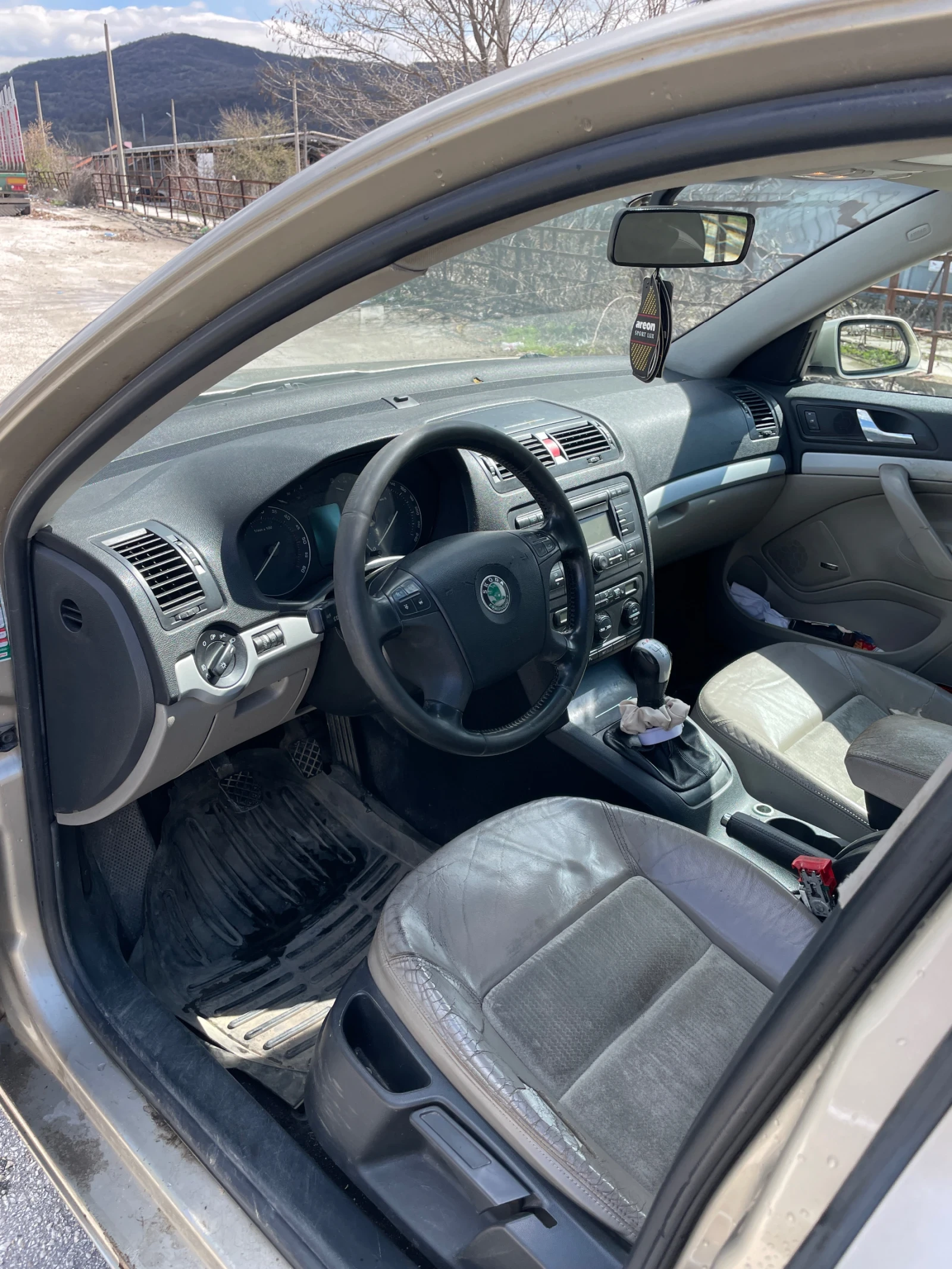 Skoda Octavia 1.9tdi 4x4 - изображение 4