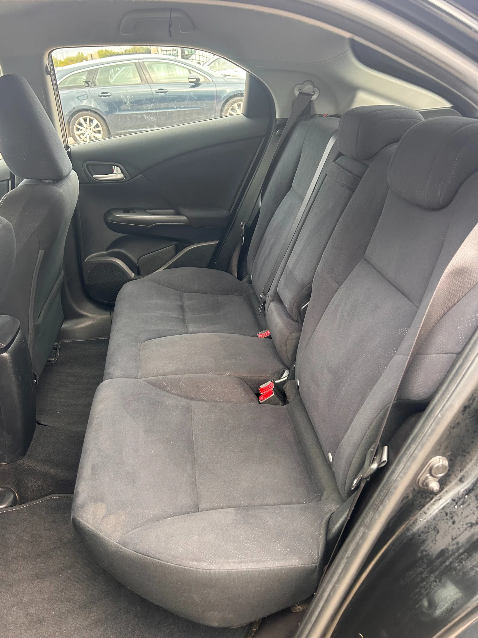Honda Civic 1.6i-DTEC NAVI EURO 5 - изображение 10