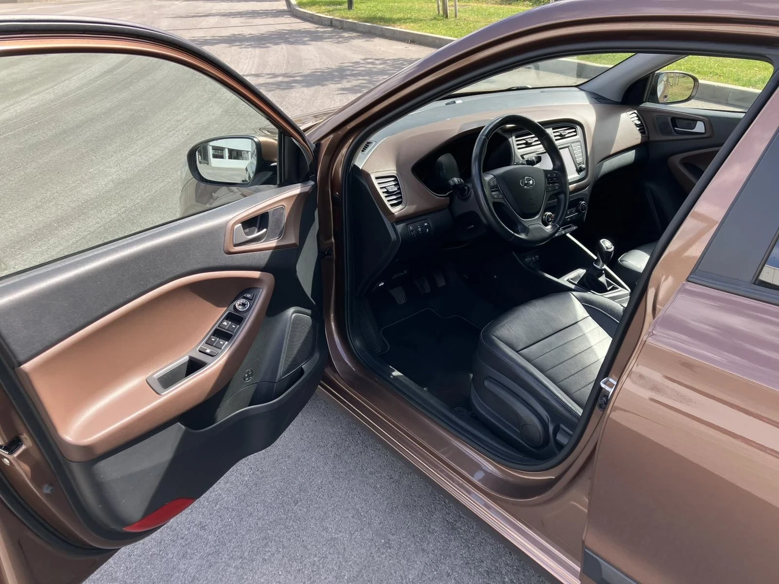 Hyundai I20 1.0Т - изображение 5