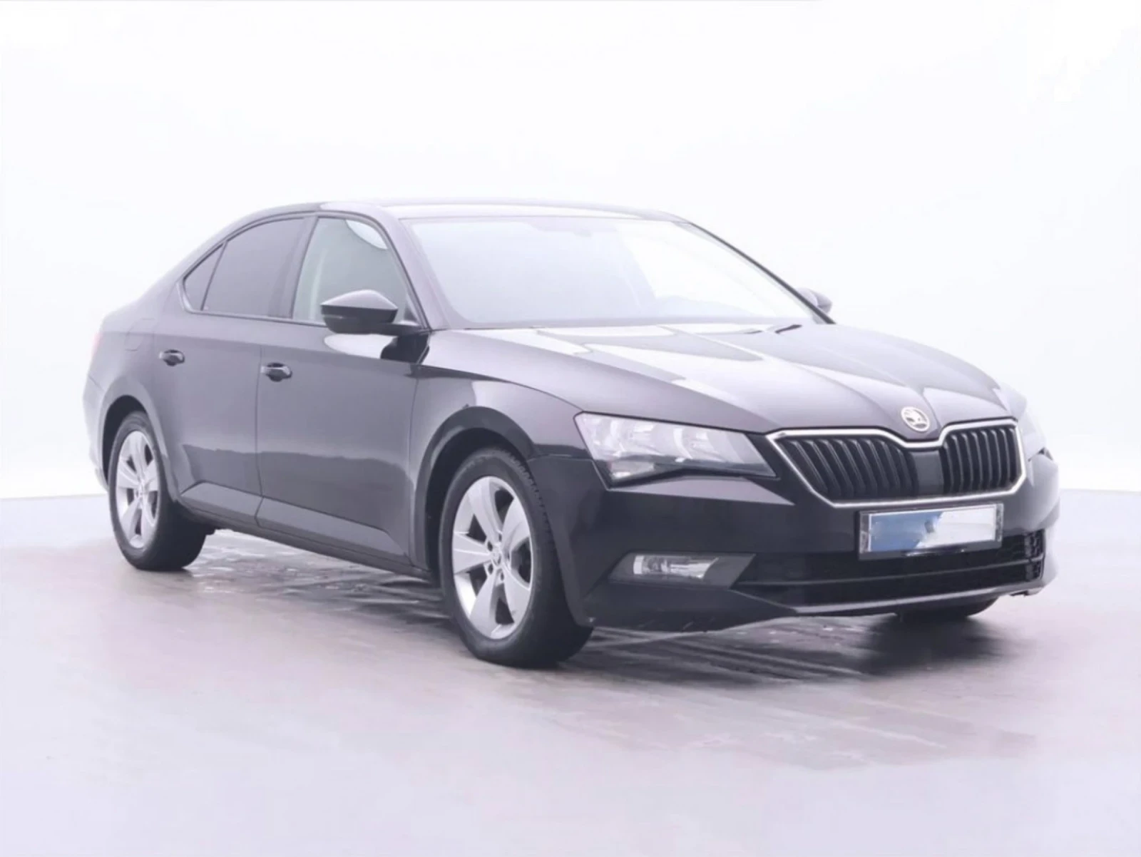 Skoda Superb 2.0 TDI 150кс CarPlay - изображение 2