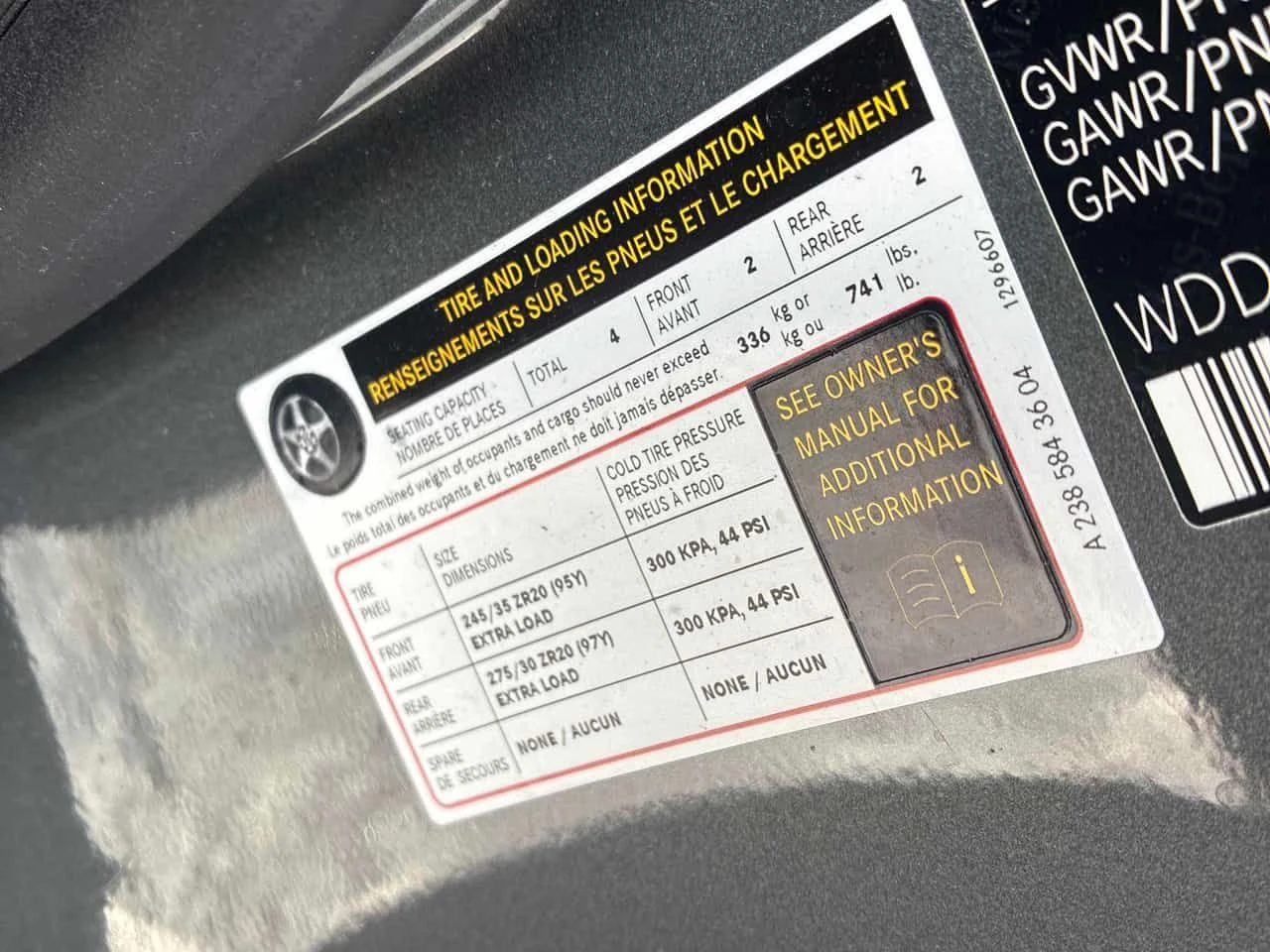 Mercedes-Benz E 53 AMG CARFAX, снимка 10 - Автомобили и джипове - 53733899