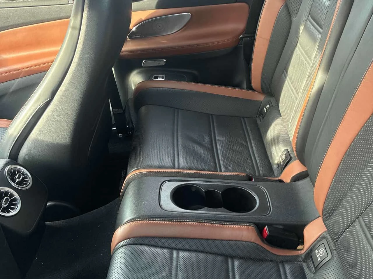 Mercedes-Benz E 53 AMG CARFAX, снимка 17 - Автомобили и джипове - 53733899