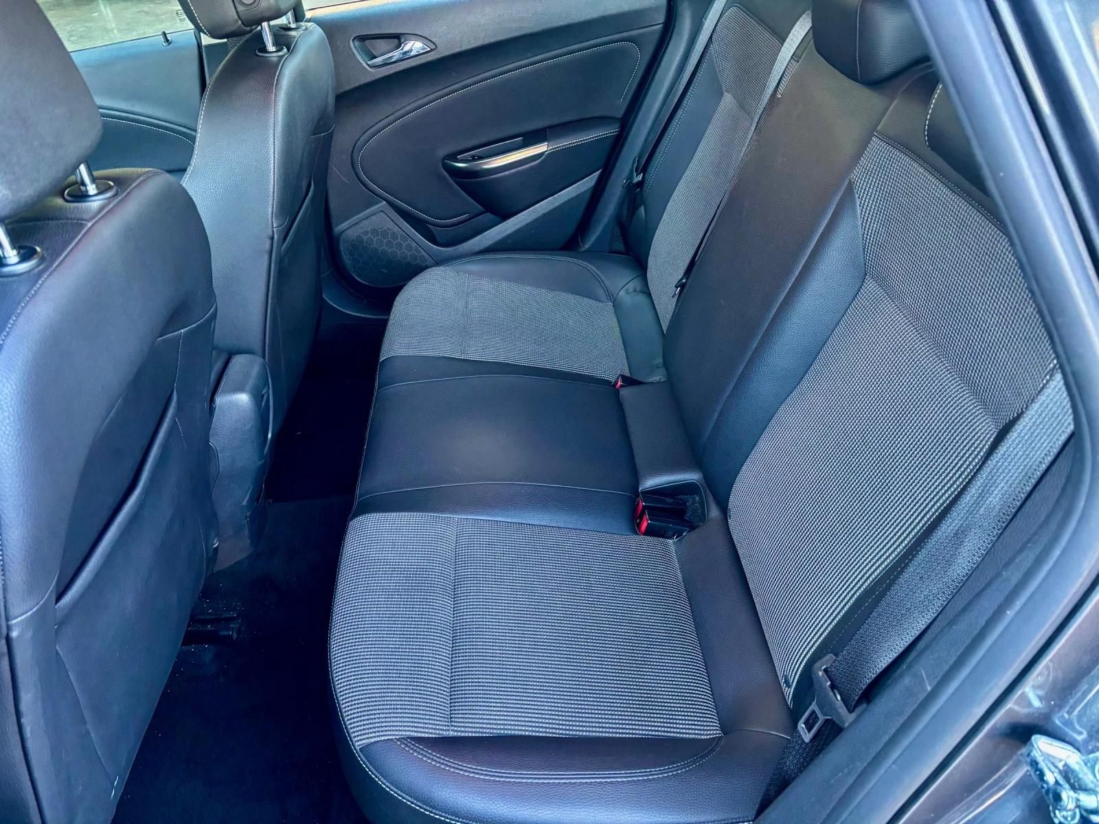 Opel Astra  - изображение 7