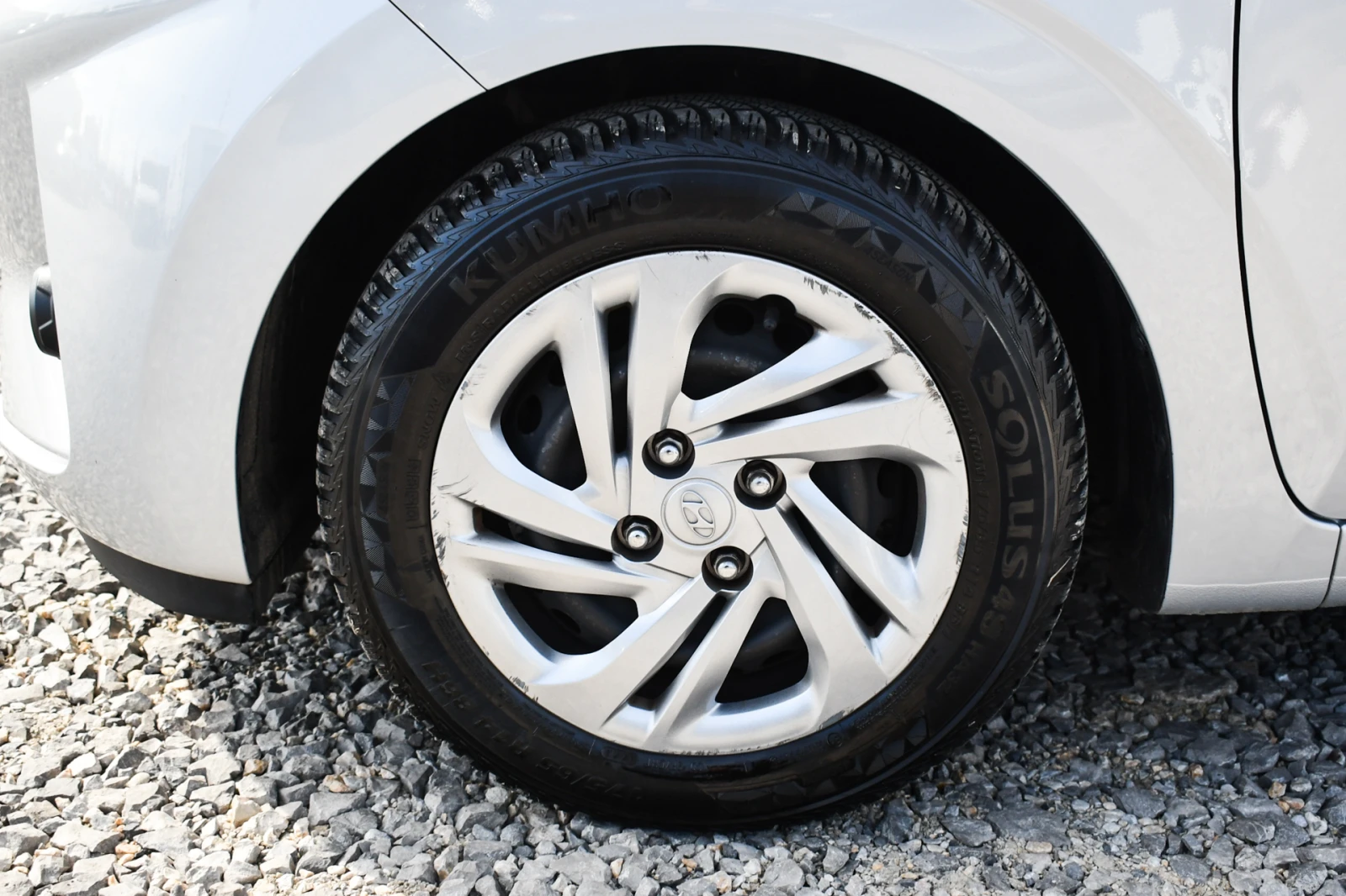 Hyundai I10 2 г.гаранция 2к.гуми цена с ДДС, снимка 5 - Автомобили и джипове - 53791676