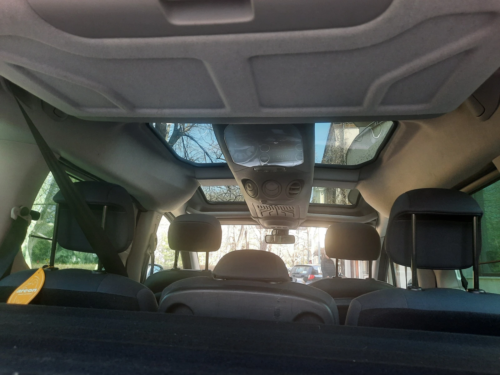 Peugeot Partner Tepee, снимка 16 - Автомобили и джипове - 53799814