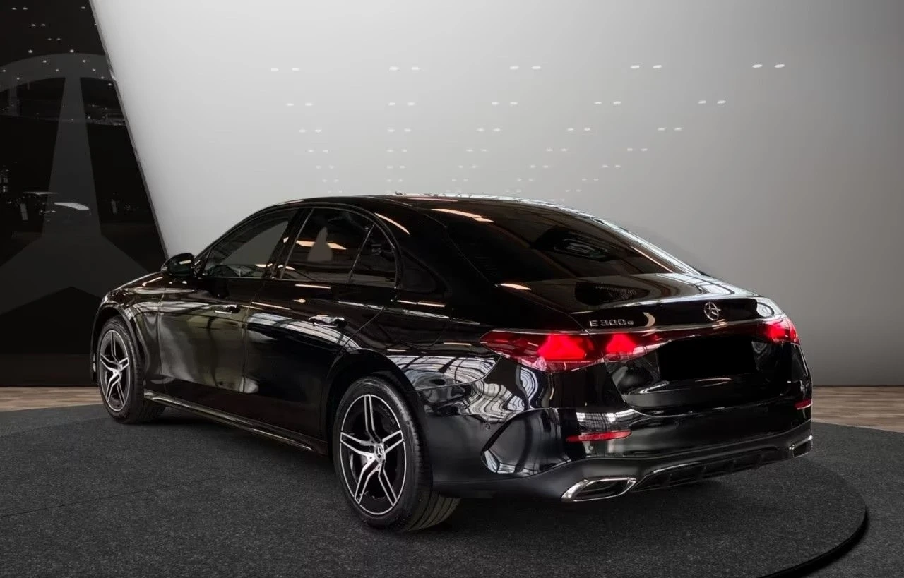 Mercedes-Benz E 300 e/AMG/NIGHT/BURM/360/DISTRONIC/, снимка 6 - Автомобили и джипове - 53889692