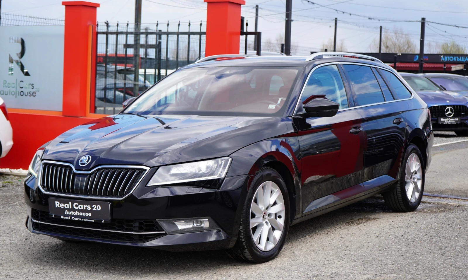 Skoda Superb 2.0 TDI* 4Х4* РЕГИСТРИРАНА* ПАРКТРОНИК | Auto.bg — изображение 1