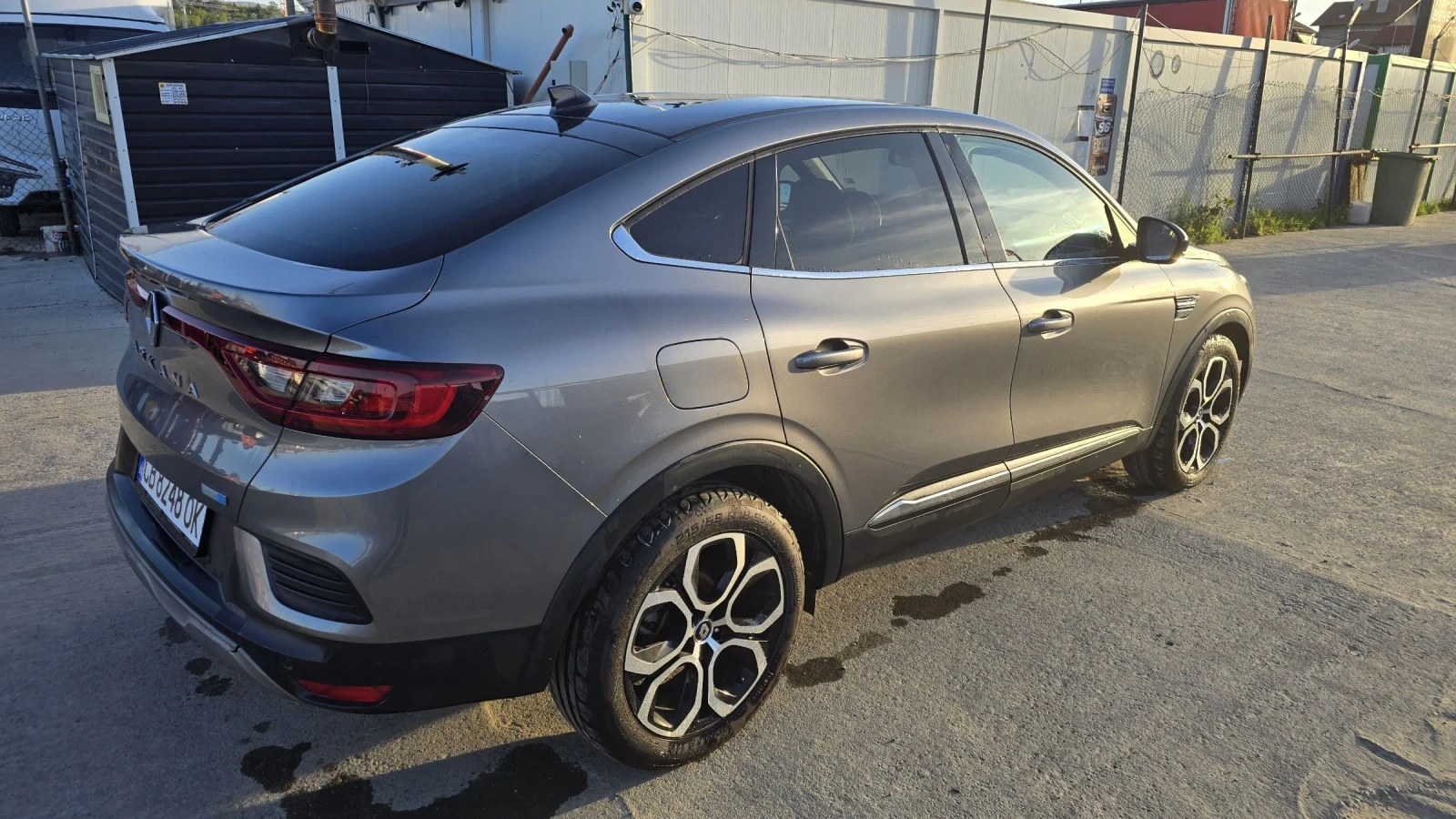 Renault Arkana 1.6i хибрид 29000км от представител , снимка 5 - Автомобили и джипове - 54258286