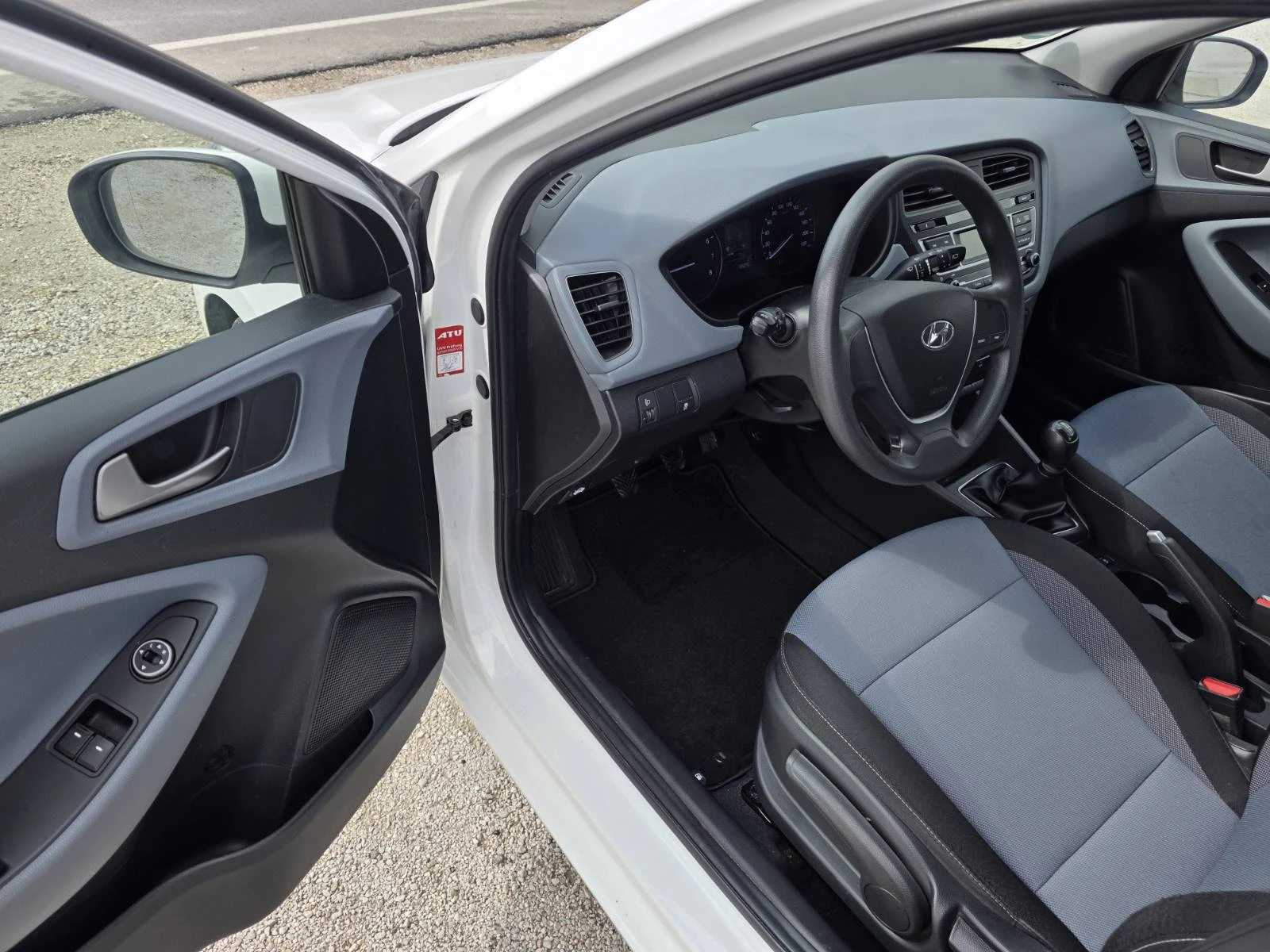 Hyundai I20 1.2, снимка 11 - Автомобили и джипове - 54280214