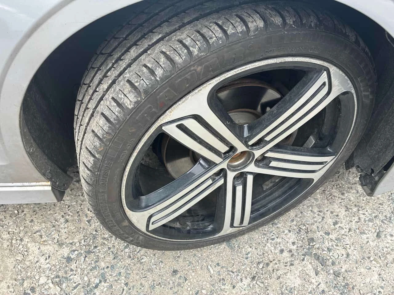 Audi A3 * 2.0T Progressiv* PANO* KEYLESS* ПОДГРЕВ* , снимка 7 - Автомобили и джипове - 54347128