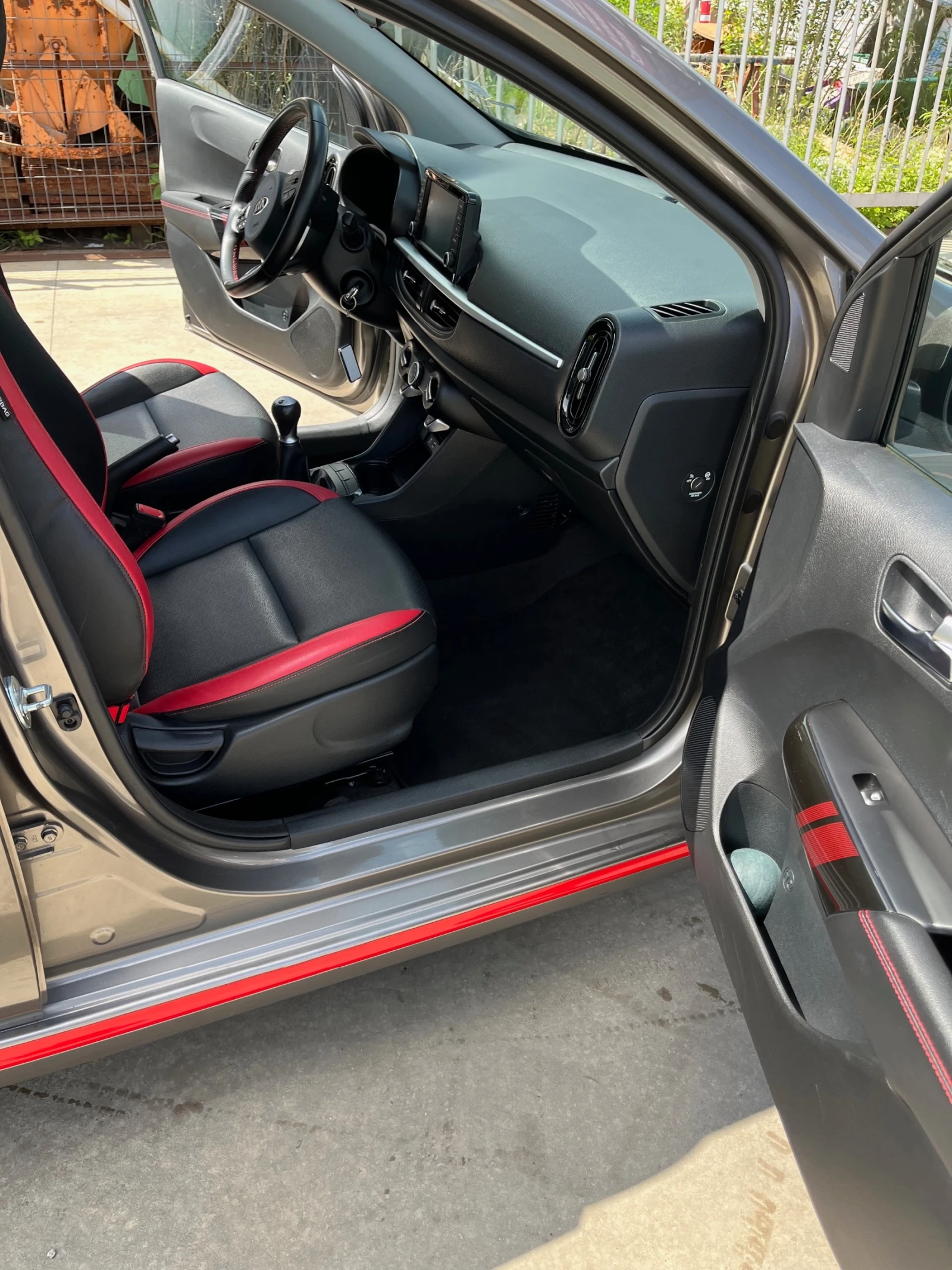 Kia Picanto GT Line, снимка 4 - Автомобили и джипове - 54528993