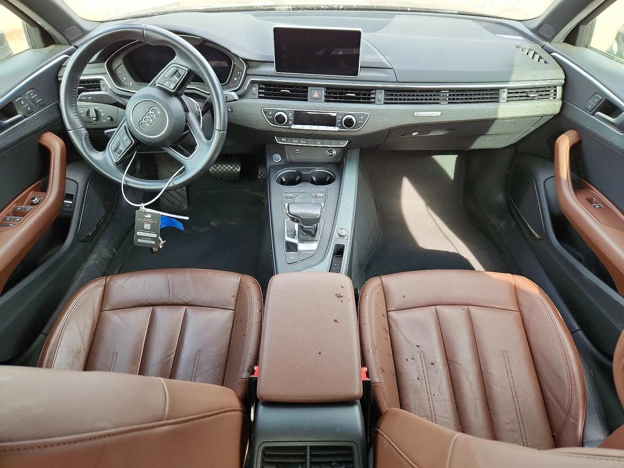 Audi A4 2.0l Premium Plus, снимка 8 - Автомобили и джипове - 54705104