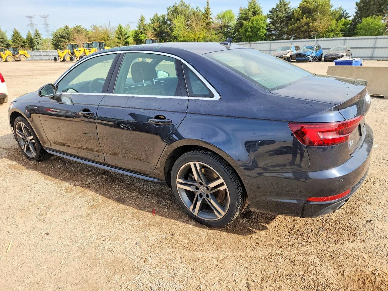 Audi A4 2.0l Premium Plus, снимка 2 - Автомобили и джипове - 54705104
