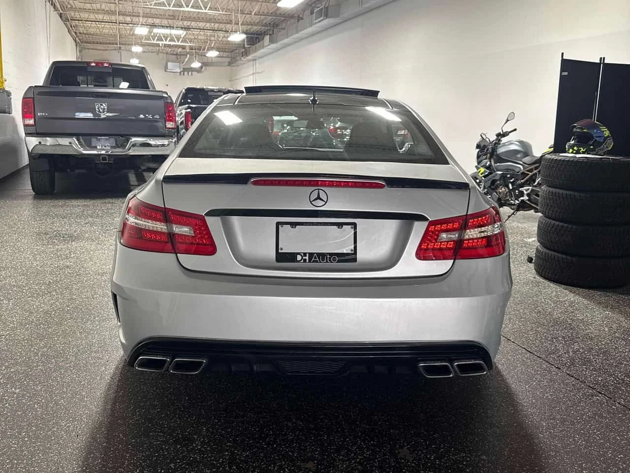 Mercedes-Benz E 350 * Coupe * CARFAX * ЦЕНА ДО БГ, снимка 4 - Автомобили и джипове - 54767454