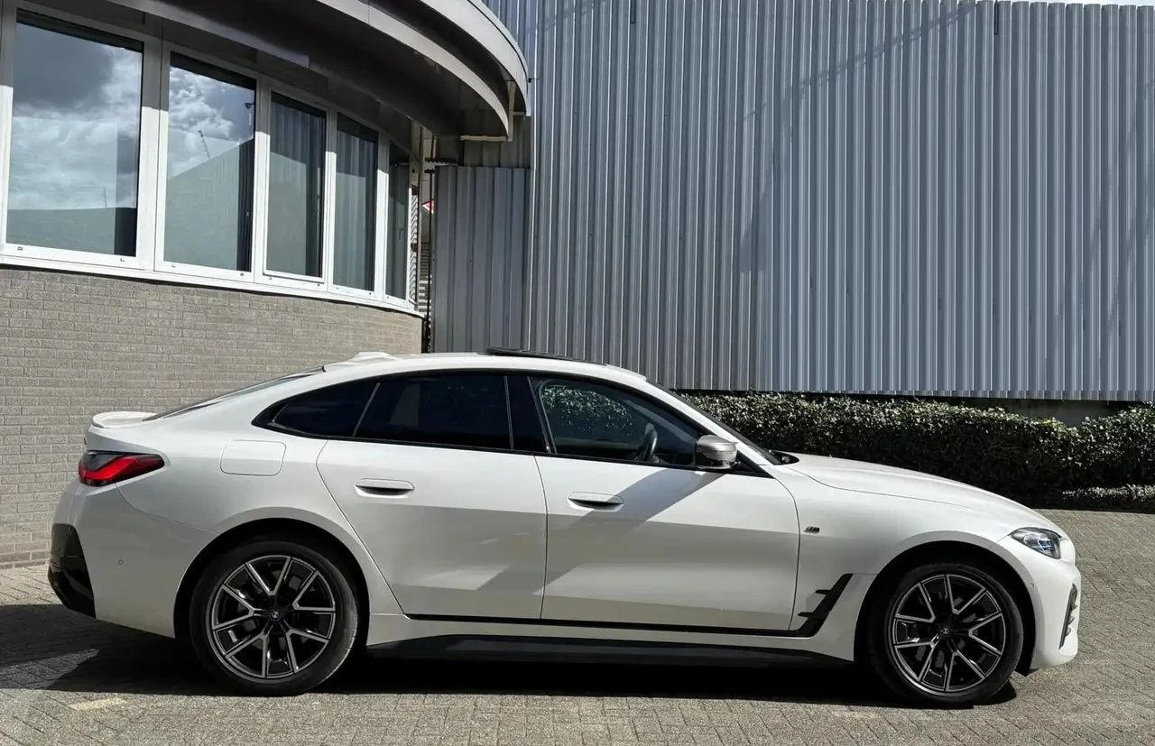 BMW i4 М50е, снимка 3 - Автомобили и джипове - 54823367