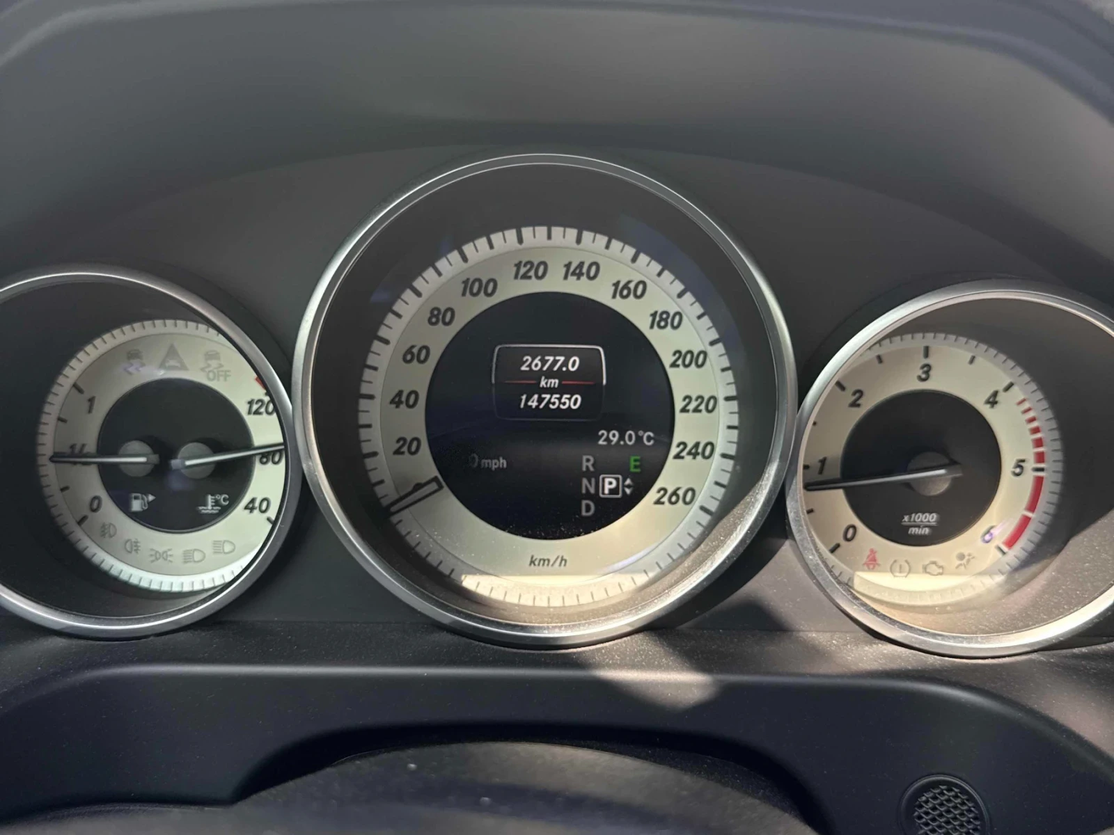 Mercedes-Benz E 250 ПОДГРЕВ* ШИБИДАХ* CARFAX , снимка 6 - Автомобили и джипове - 55191358