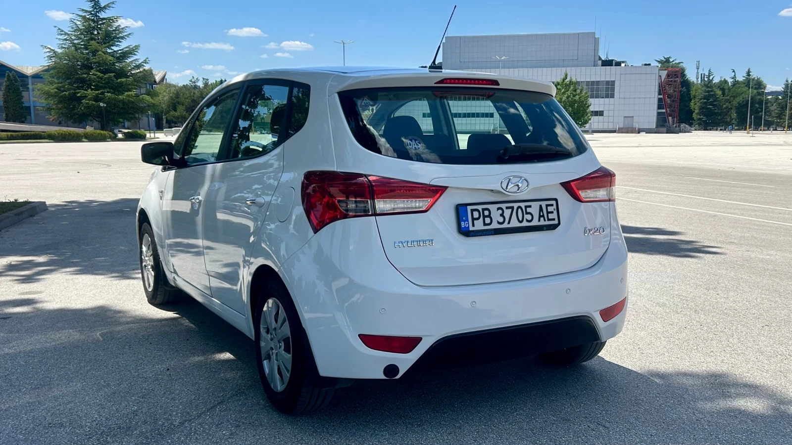 Hyundai Ix20 БЕНЗИН / ГАЗ 1.4i LPG 90к.с, снимка 2 - Автомобили и джипове - 55232253