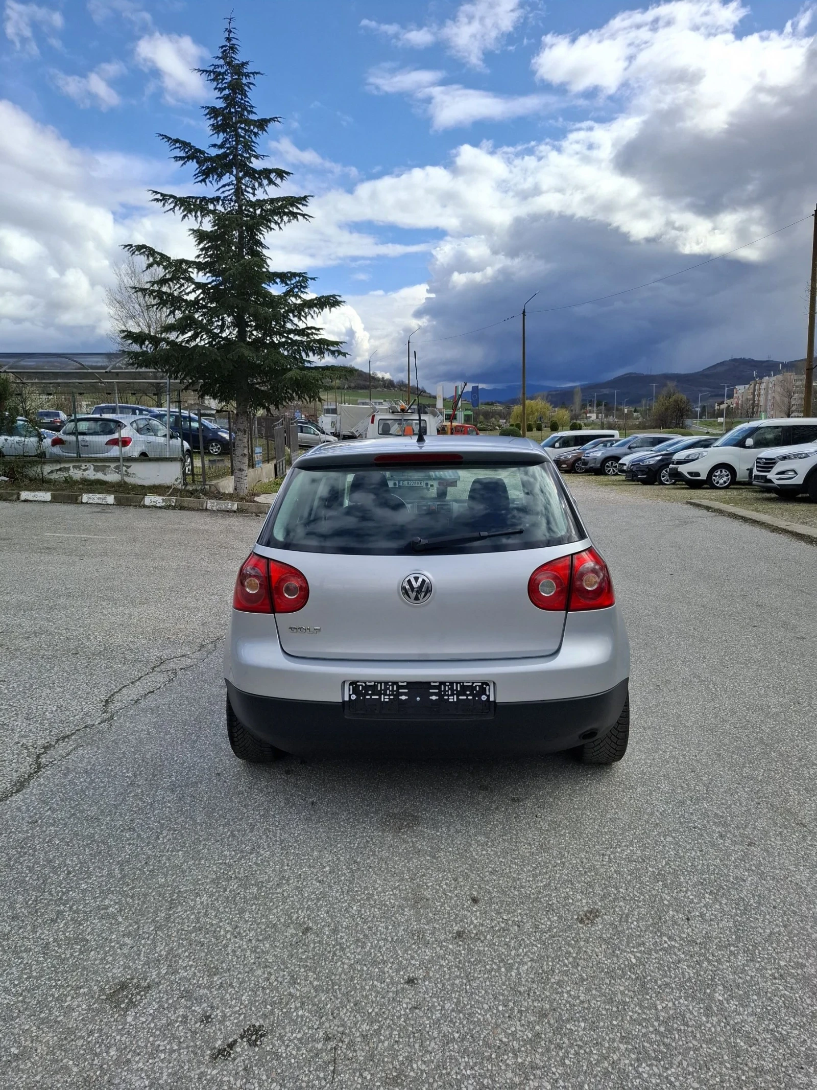VW Golf 1.6 BIFUEL LPG, снимка 6 - Автомобили и джипове - 55248358