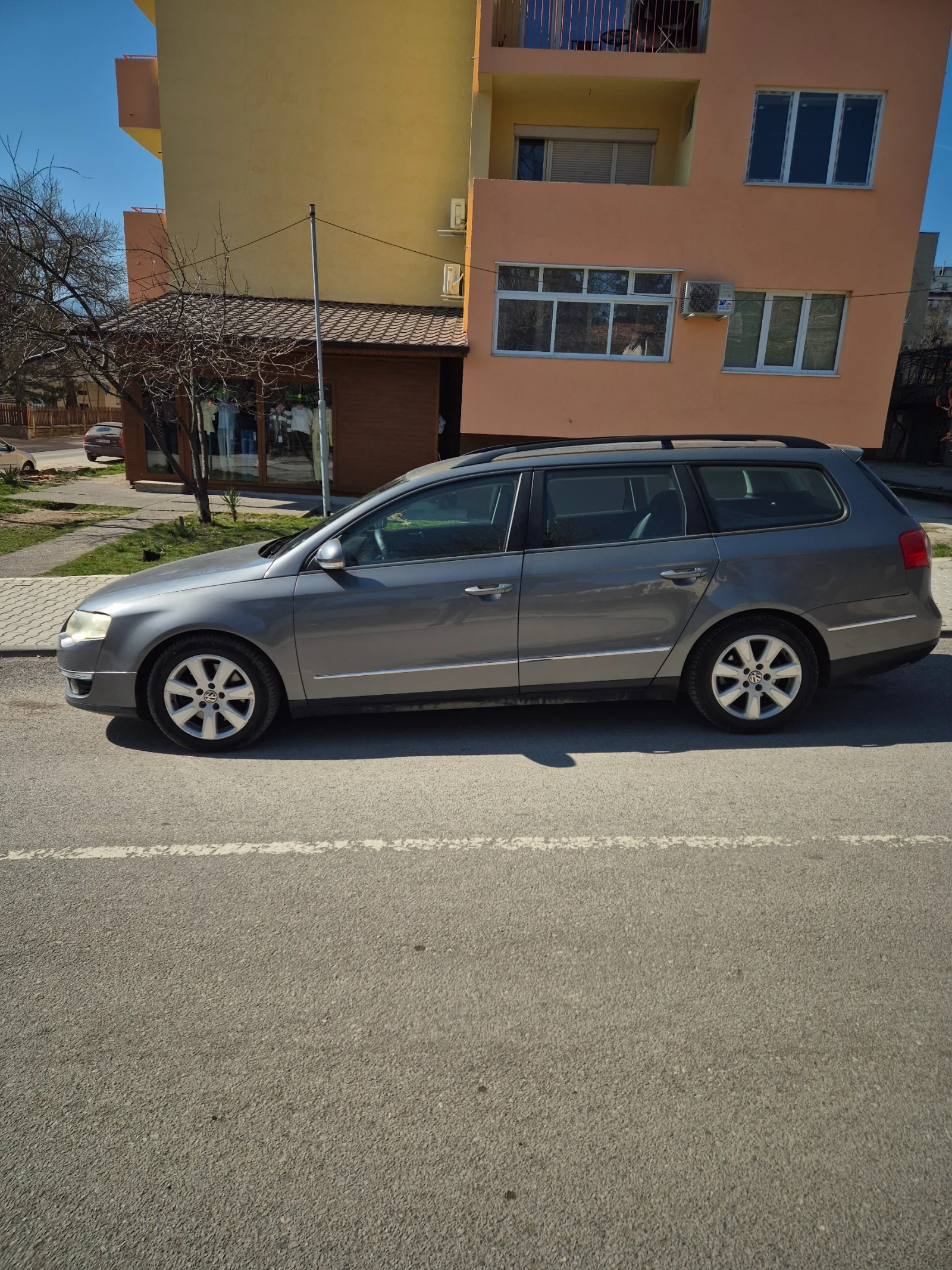 VW Passat б6 автомат, снимка 2 - Автомобили и джипове - 55402863