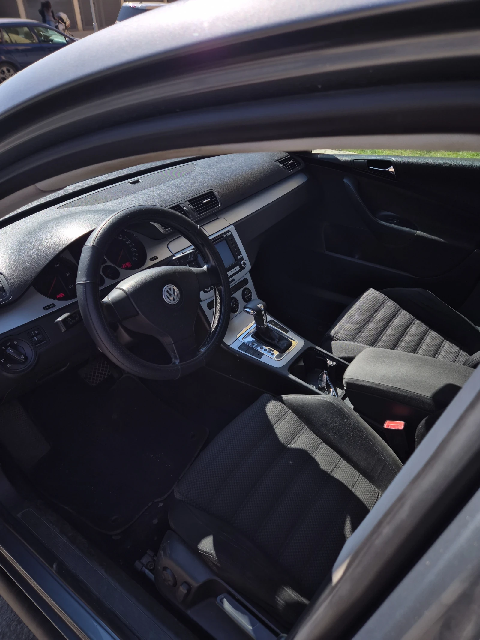 VW Passat б6 автомат, снимка 6 - Автомобили и джипове - 55402863