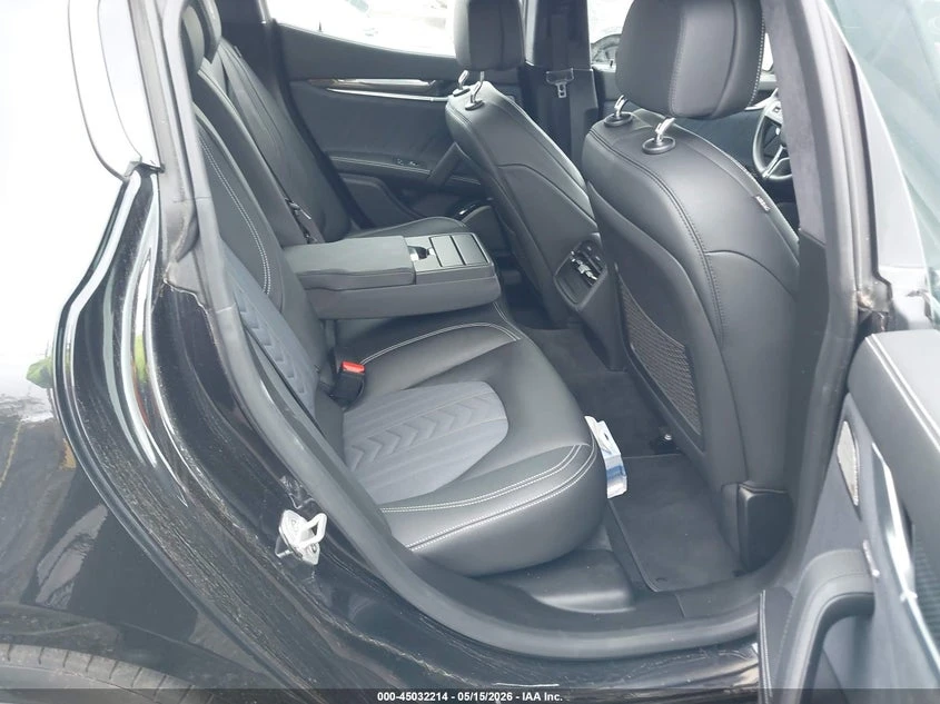 Maserati Ghibli 3.0l S Q4 Granlusso, снимка 8 - Автомобили и джипове - 55565556