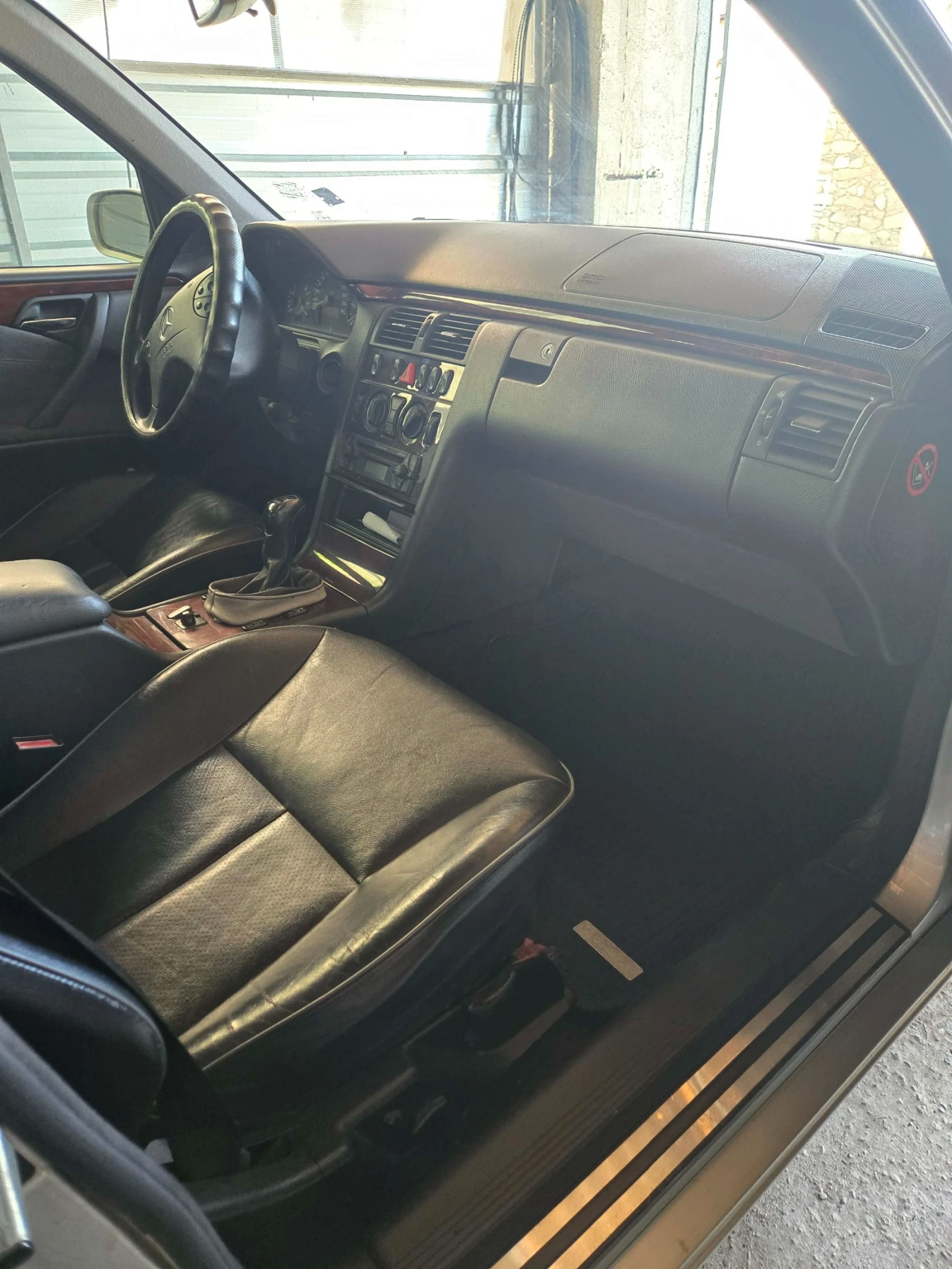 Mercedes-Benz E 200 | Mobile.bg � ����������� 5