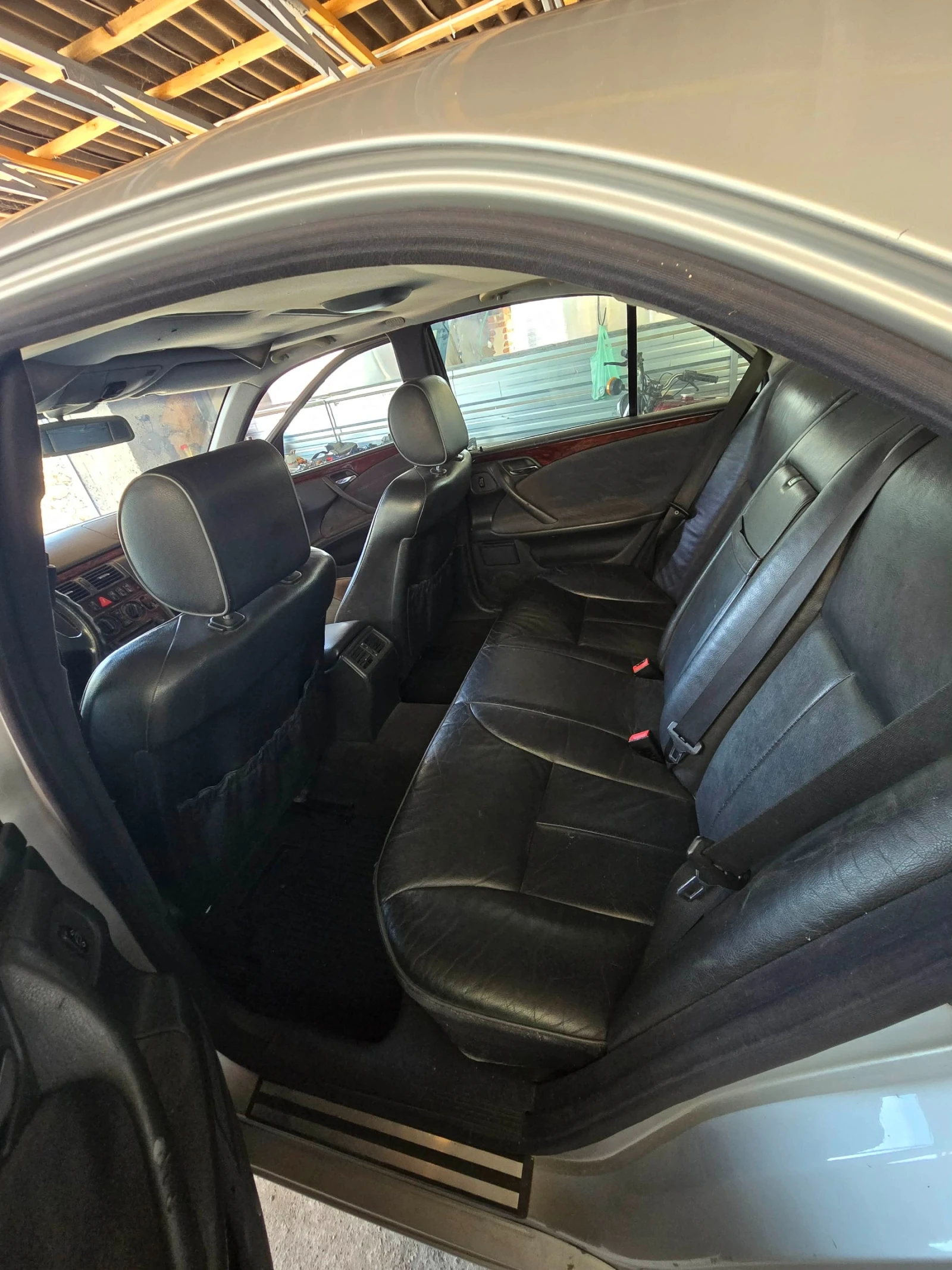Mercedes-Benz E 200 | Mobile.bg � ����������� 4