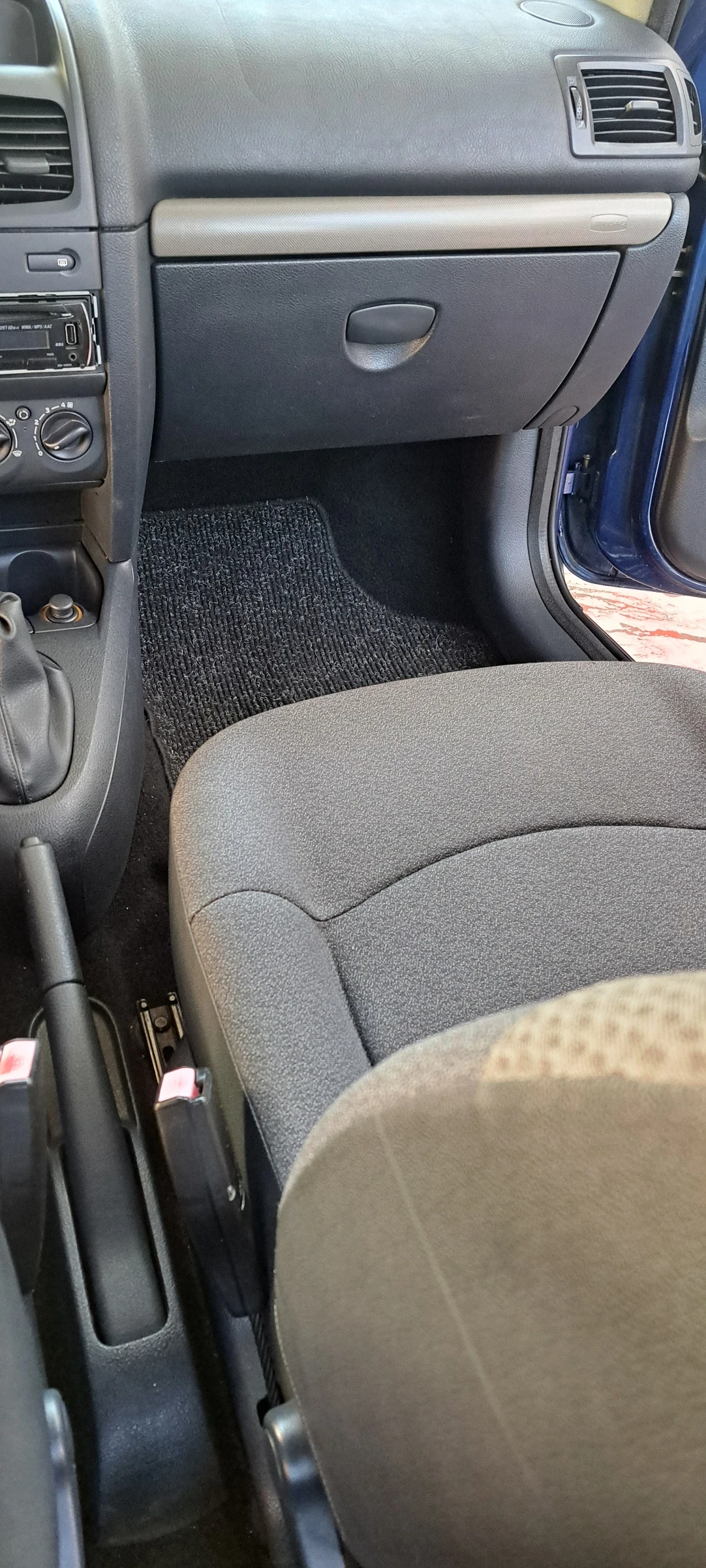 Renault Clio 1.2, снимка 13 - Автомобили и джипове - 56040887