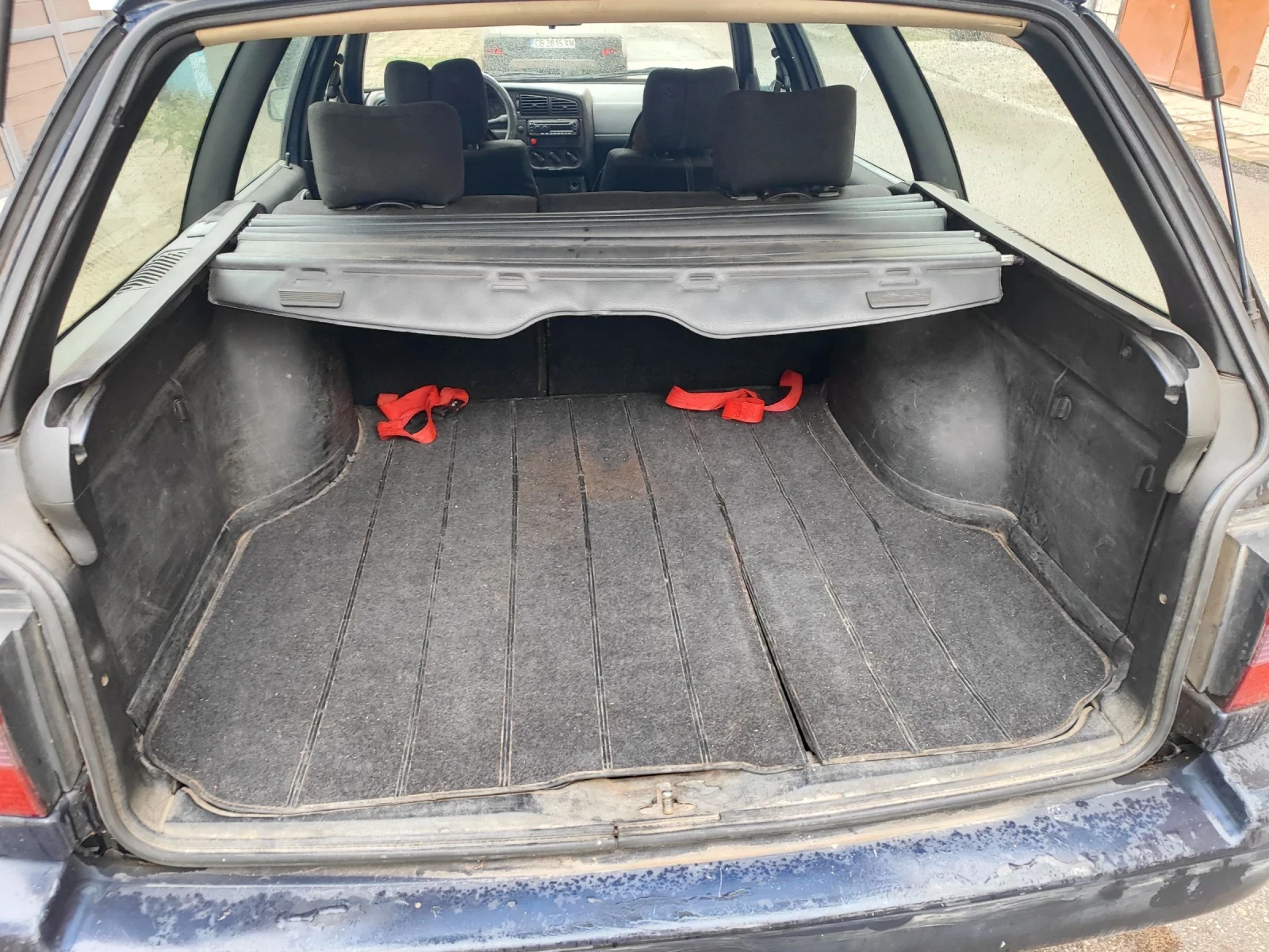 VW Passat B4, снимка 13 - Автомобили и джипове - 56733290